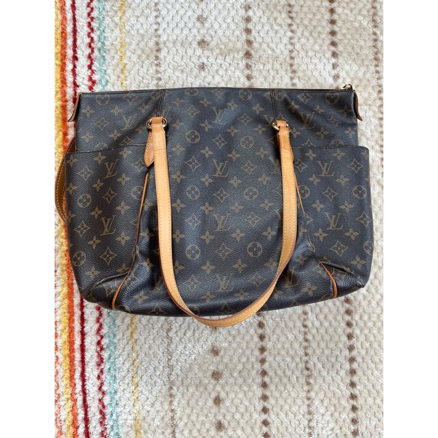 LOUIS VUITTON(ルイヴィトン)のLOUIS VUITTON ♡ トートバッグ / トータリーMM レディースのバッグ(トートバッグ)の商品写真