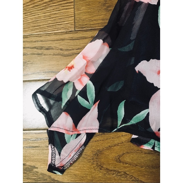 MISCH MASCH(ミッシュマッシュ)の美品 ミッシュマッシュ大人可愛い花柄スカート レディースのスカート(ひざ丈スカート)の商品写真