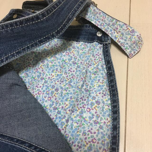 女の子/サロペット/110〜/小花柄 キッズ/ベビー/マタニティのキッズ服女の子用(90cm~)(ワンピース)の商品写真