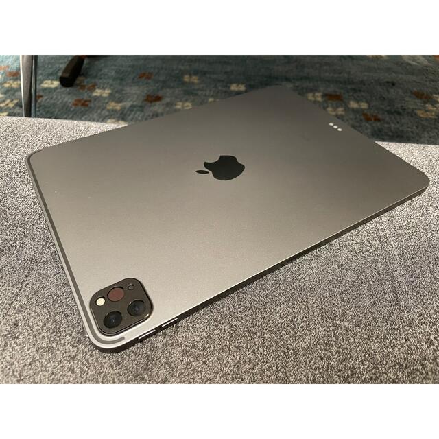 Apple(アップル)のipad pro 2021 256gd apple cere 23/08/12 スマホ/家電/カメラのPC/タブレット(タブレット)の商品写真