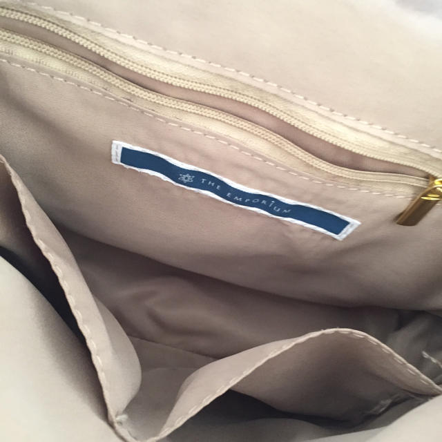 THE EMPORIUM(ジエンポリアム)のショルダー バック カバン レディースのバッグ(ショルダーバッグ)の商品写真
