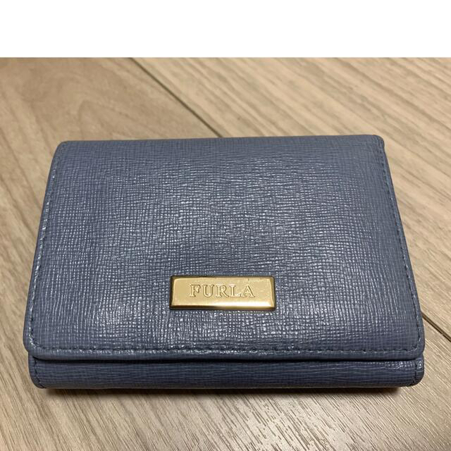 【美品】FURLA三つ折り財布　くすみブルー