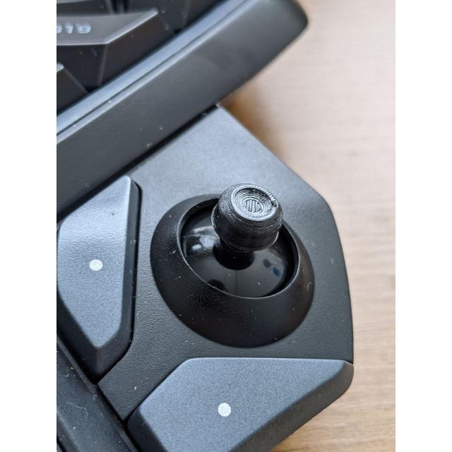 Logicool G13/G13R用ジョイスティックキャップ シリコンカバー付き スマホ/家電/カメラのPC/タブレット(PCパーツ)の商品写真