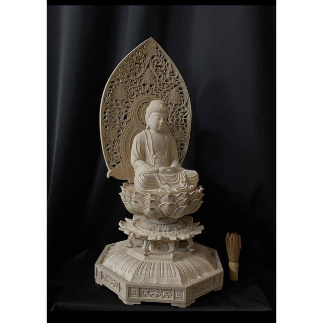 高62cm 井波彫刻  仏教工芸品　香樟材　仏師で仕上げ品　釈迦如来座像 エンタメ/ホビーの美術品/アンティーク(彫刻/オブジェ)の商品写真