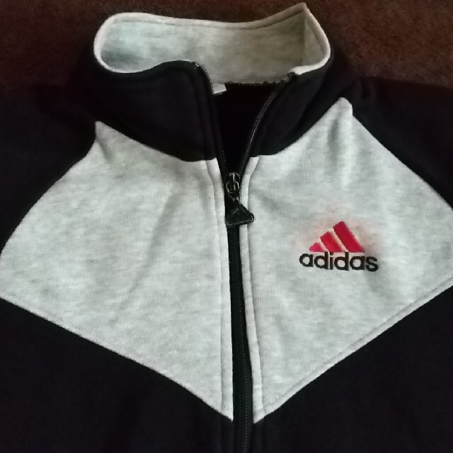 adidas(アディダス)の【130cm】adidas アディダス トップス 長袖 上着 キッズ/ベビー/マタニティのキッズ服男の子用(90cm~)(Tシャツ/カットソー)の商品写真