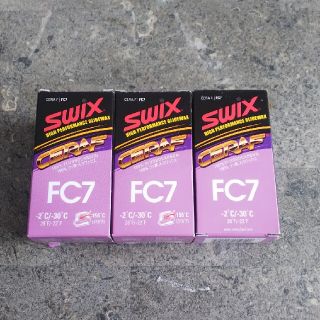 SWIX - 100%フッ素ワックス SWIX CERA F FC7 ３個の通販｜ラクマ