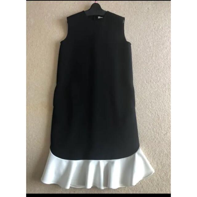 ブラックホワイトサイズ新品⭐︎yokochan Hem Ruffle Dress 40