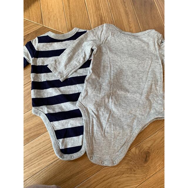 babyGAP(ベビーギャップ)のgap ボディースーツ　2枚セット キッズ/ベビー/マタニティのベビー服(~85cm)(ロンパース)の商品写真