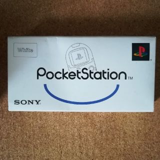 プレイステーション(PlayStation)のPS1 ポケットステーション 白 ホワイト 箱と取説あり　プレイステーション(家庭用ゲーム機本体)