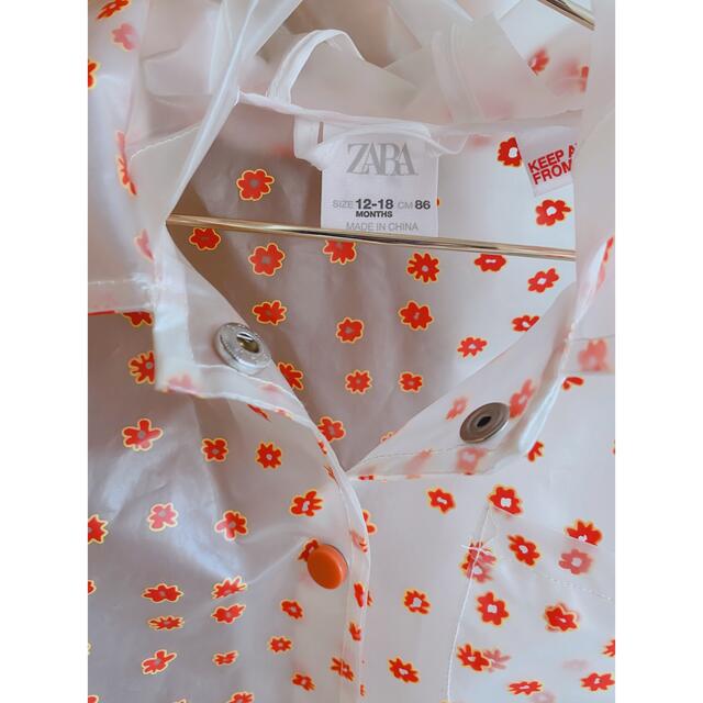 ZARA KIDS(ザラキッズ)のZara ザラベビー　レインコート　花柄　86cm 12-18M キッズ/ベビー/マタニティのベビー服(~85cm)(ジャケット/コート)の商品写真