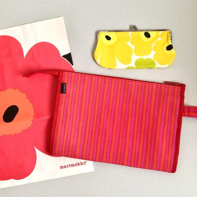 marimekko(マリメッコ)の美品／マリメッコ／ストライプポーチ＆ミニウニッコがま口ポーチ レディースのファッション小物(ポーチ)の商品写真