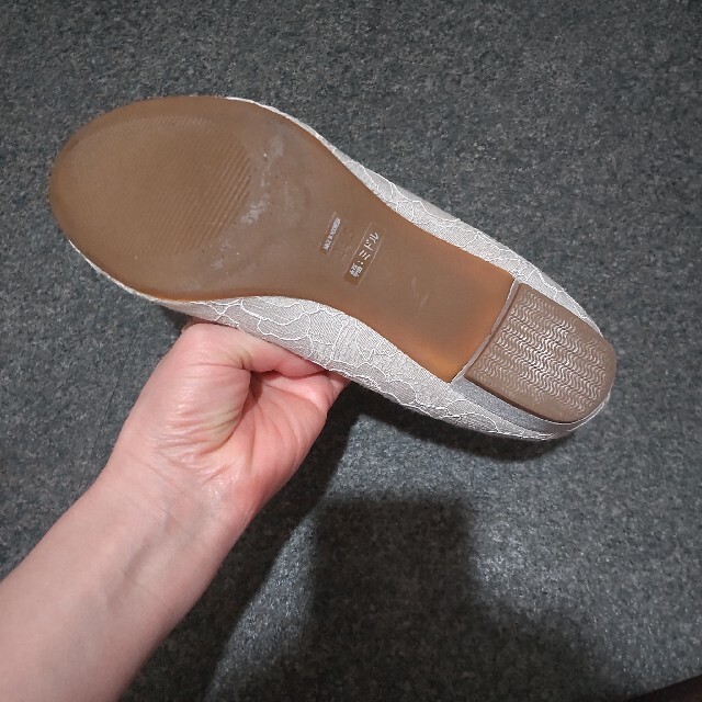 【美品】velicoco パンプス 24.5センチ レディースの靴/シューズ(ハイヒール/パンプス)の商品写真
