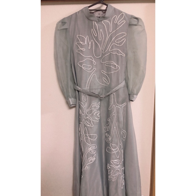 Ameri VINTAGE(アメリヴィンテージ)の未使用AMERI MEDI FOREST EMBROIDERY DRESS  レディースのワンピース(ロングワンピース/マキシワンピース)の商品写真