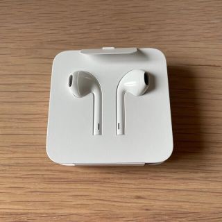 アップル(Apple)の【純正】Appleイヤホン(ヘッドフォン/イヤフォン)