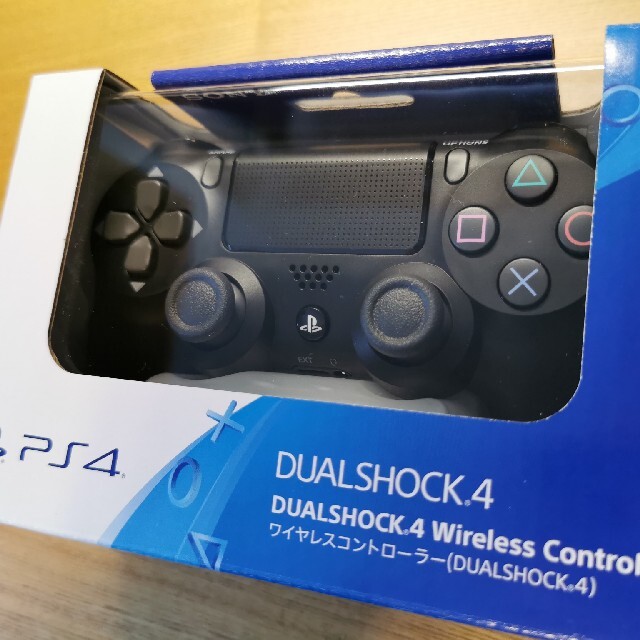 エンタメ/ホビーPS4 ワイヤレスコントローラー（DUALSHOCK4） 新品未開封　ブラック