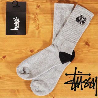 ステューシー(STUSSY)のStussy ステューシー ダイス ストックロゴソックス グレー　靴下　海外(ソックス)