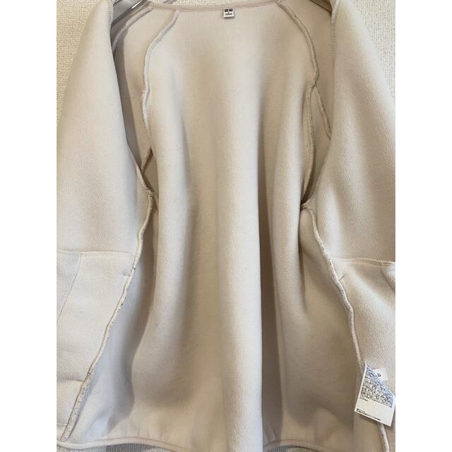 UNIQLO(ユニクロ)のUNIQLO  ボアフリースＶネックフルジップカーディガン　ホワイト レディースのジャケット/アウター(ブルゾン)の商品写真