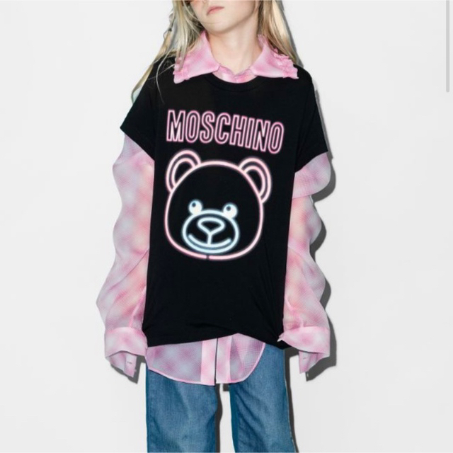 MOSCHINO(モスキーノ)の《国内販売価格15,900円》MOSCHINO モスキーノ Tシャツ 128 キッズ/ベビー/マタニティのキッズ服女の子用(90cm~)(Tシャツ/カットソー)の商品写真