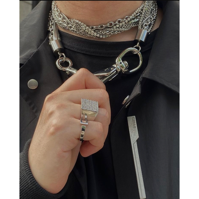 celine(セリーヌ)の【Peter Do】CRYSTAL INSIGNIA RING メンズのアクセサリー(リング(指輪))の商品写真