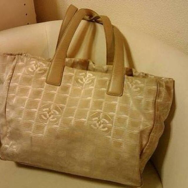 クラシカルファッション CHANEL(シャネル)ニュートラベルライン