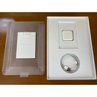 iPad - Apple iPad Pro 10.5 64GB Wi-Fi シルバー 本体の通販 by こ ...