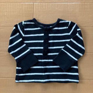 ベビーギャップ(babyGAP)のベビーギャップ　カットソー　70＊ボーダー、ロンT、ロングTシャツ、トップス(シャツ/カットソー)