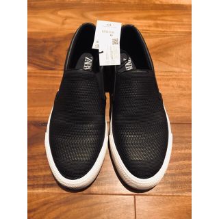 ザラ(ZARA)のZARA レザー　スニーカー　ブラック　41  サイズ26.5(スニーカー)