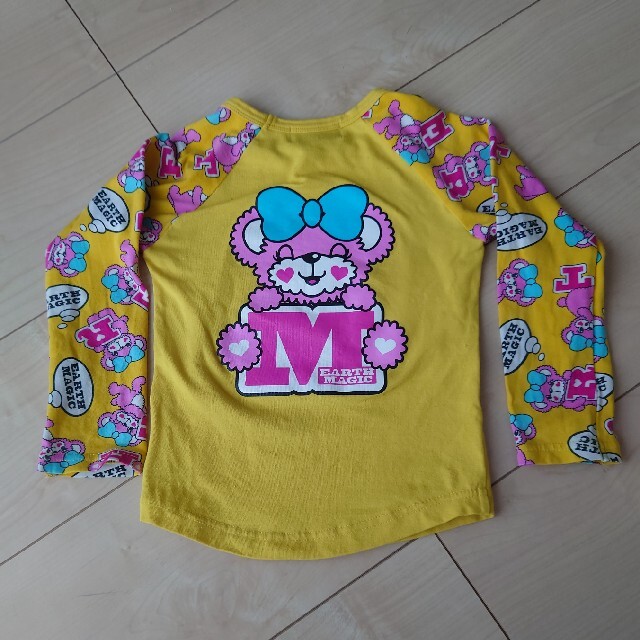 EARTHMAGIC(アースマジック)のEARTHMAGIC　ロンT 100 キッズ/ベビー/マタニティのキッズ服女の子用(90cm~)(Tシャツ/カットソー)の商品写真