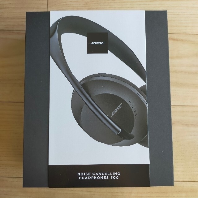 Bose Noise Cancelling Headphones 700 BLK 1