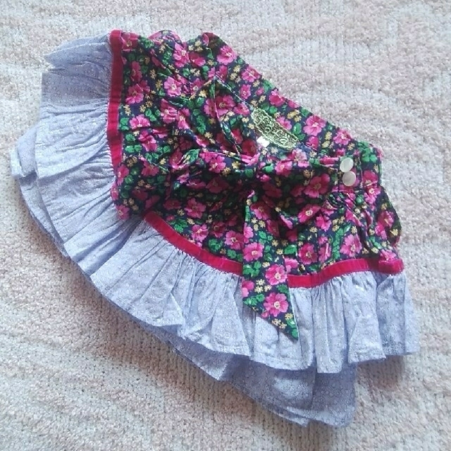 fafa(フェフェ)のfafa♡スカートS キッズ/ベビー/マタニティのベビー服(~85cm)(スカート)の商品写真