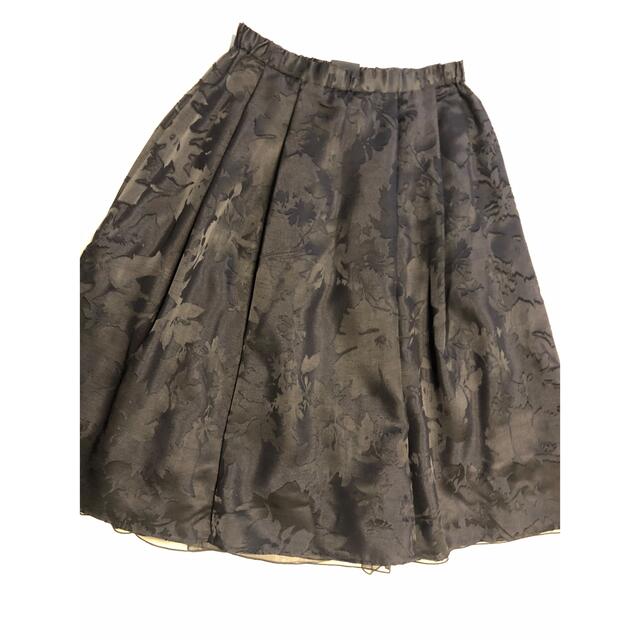 自由区(ジユウク)の黒地模様スカート レディースのスカート(ひざ丈スカート)の商品写真