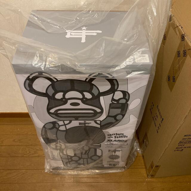 BE＠RBRICK XLARGE DAVID FLORES 1000％　未開封品