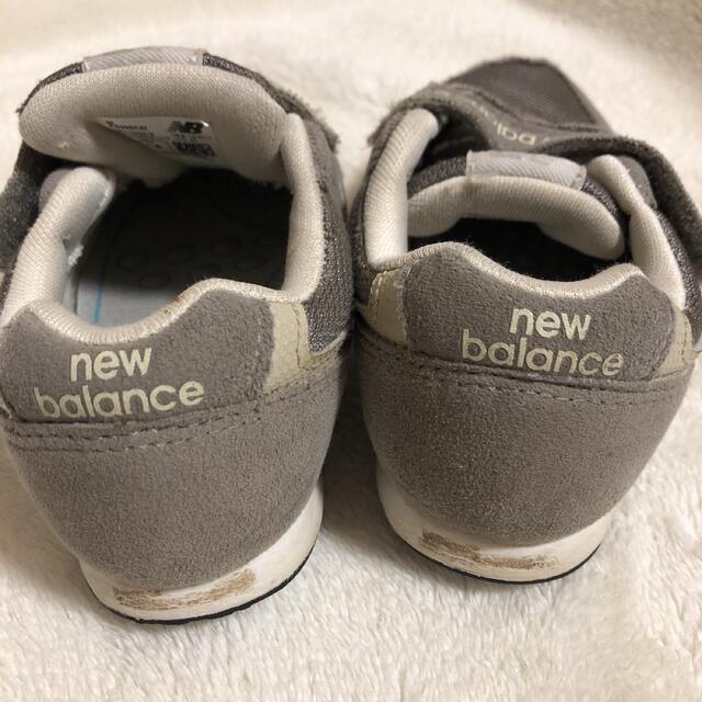 New Balance(ニューバランス)のニューバランス　スニーカー　グレー キッズ/ベビー/マタニティのキッズ靴/シューズ(15cm~)(スニーカー)の商品写真