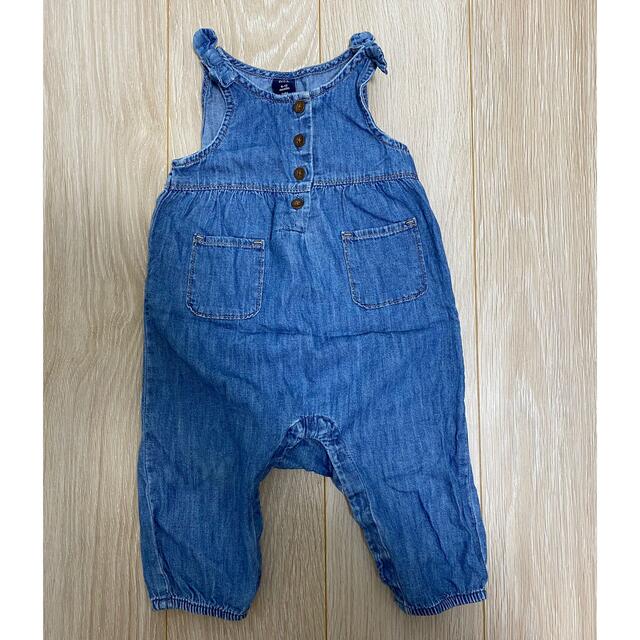 babyGAP(ベビーギャップ)のbabygap デニムロンパース  リボン キッズ/ベビー/マタニティのベビー服(~85cm)(ロンパース)の商品写真