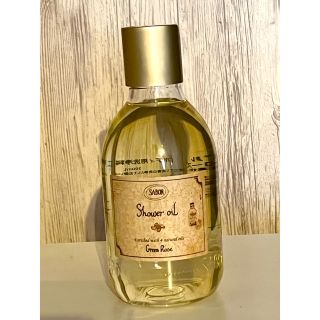 サボン(SABON)の【新品未使用】SABON シャワーオイル 300ml グリーンローズ (バスグッズ)