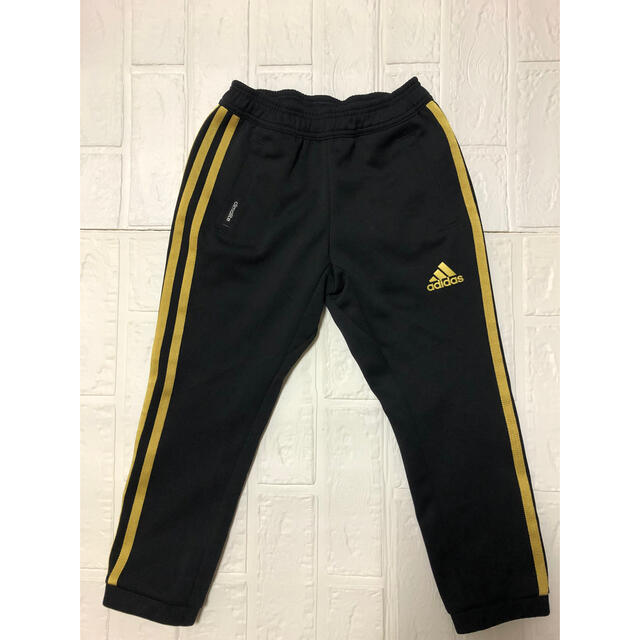 adidas(アディダス)のジャージ下　【サイズ　110】 キッズ/ベビー/マタニティのキッズ服男の子用(90cm~)(パンツ/スパッツ)の商品写真