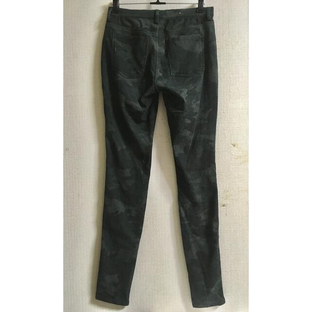 UNIQLO(ユニクロ)のパンツ　ズボン　ユニクロ　ブラック M 迷彩 レディースのパンツ(ワークパンツ/カーゴパンツ)の商品写真