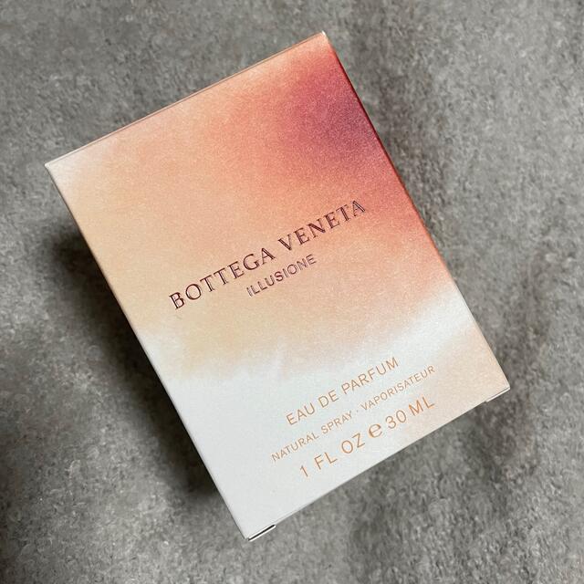 Bottega Veneta(ボッテガヴェネタ)の【たかぴーさん専用】BOTTEGA VENETA Illusione 30ml コスメ/美容の香水(香水(女性用))の商品写真