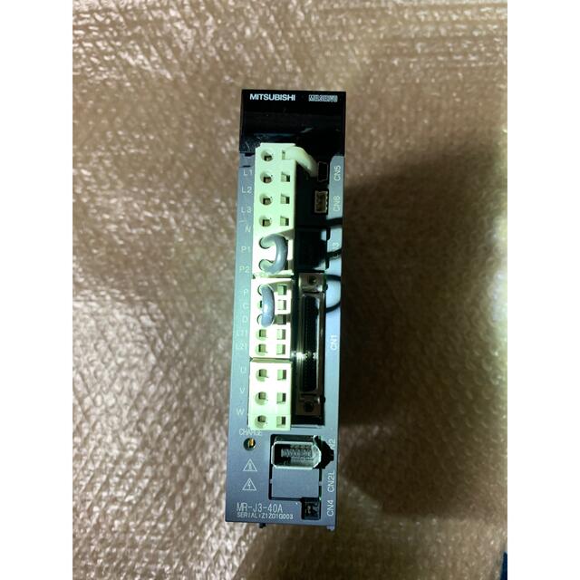 新品本物 未使用品 MITSUBISHI 三菱 サーボドライバー MR-J3-10T