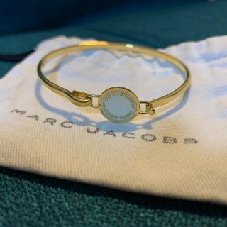 マークジェイコブス(MARC JACOBS)のMARC JACOBS ゴールド✖️ホワイト　バングル、ブレスレット(ブレスレット/バングル)