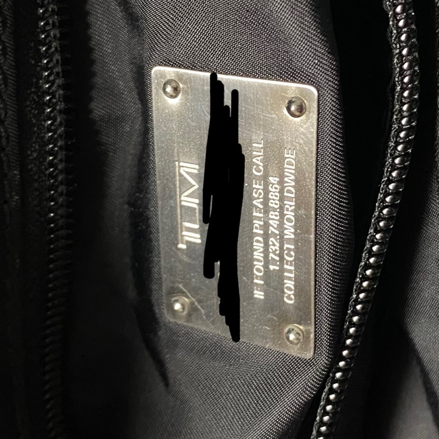 TUMI(トゥミ)のtumi レザーバック　ユニセックス　革　バック　ショルダーバック レディースのバッグ(ショルダーバッグ)の商品写真