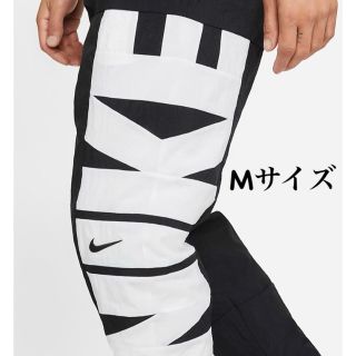 ナイキ(NIKE)のNIKE  バスケットパンツ　新品未使用　mサイズ(ジャージ)