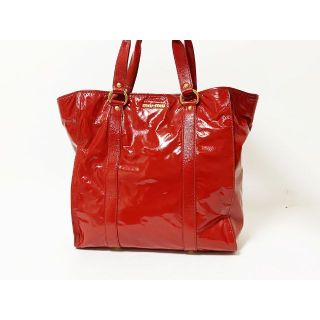 ミュウミュウ(miumiu)のmiu miu ミュウミュウ トートバッグ エナメル レッド RN0485(トートバッグ)