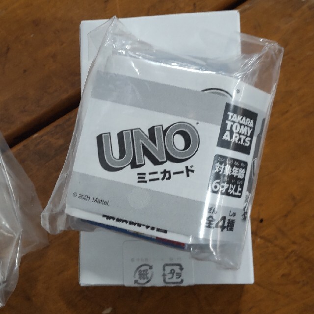 UNO(ウーノ)のミニ  UNOカードゲーム  新品未開封 エンタメ/ホビーのテーブルゲーム/ホビー(トランプ/UNO)の商品写真