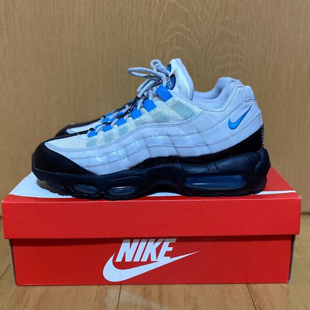 NIKE(ナイキ)のNIKE AIR MAX 95 LASER BLUE  メンズの靴/シューズ(スニーカー)の商品写真