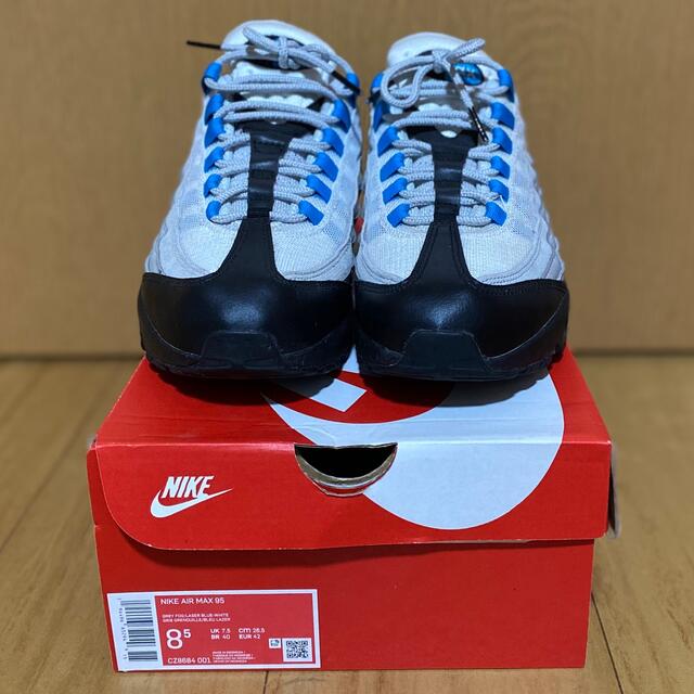 NIKE(ナイキ)のNIKE AIR MAX 95 LASER BLUE  メンズの靴/シューズ(スニーカー)の商品写真