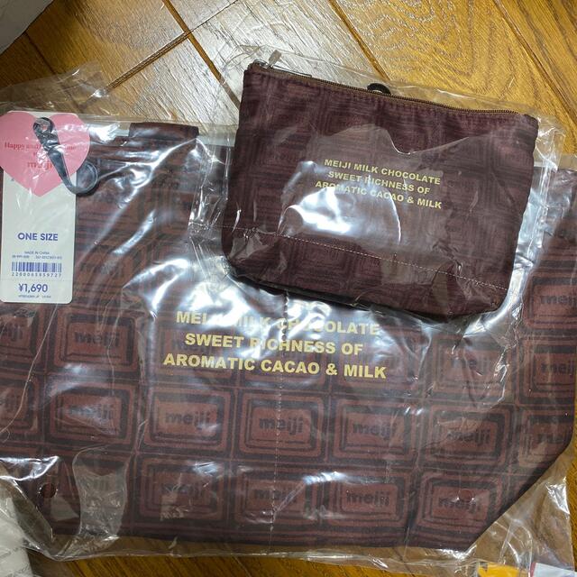 GU(ジーユー)のGU 明治　コラボ　チョコレート柄　トートバッグ&ポーチ レディースのバッグ(トートバッグ)の商品写真