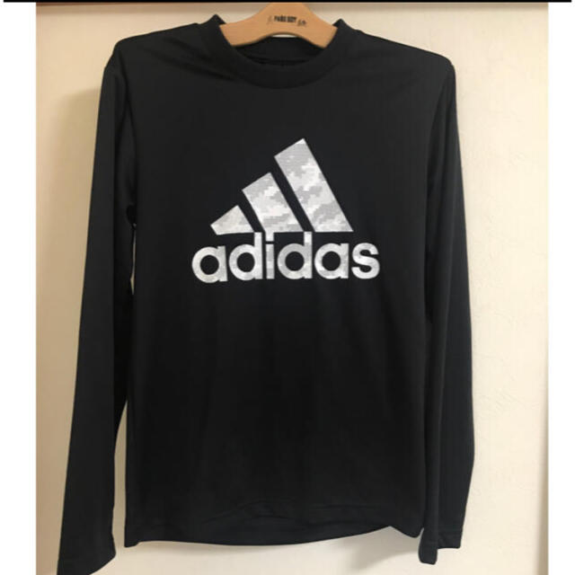 adidas(アディダス)のadidas  レディース長袖スポーツTシャツ スポーツ/アウトドアのトレーニング/エクササイズ(トレーニング用品)の商品写真