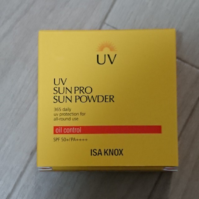 イザノックス  UVサンプロ365 オイルコントロール パウダー  日焼け止めパ コスメ/美容のベースメイク/化粧品(フェイスパウダー)の商品写真