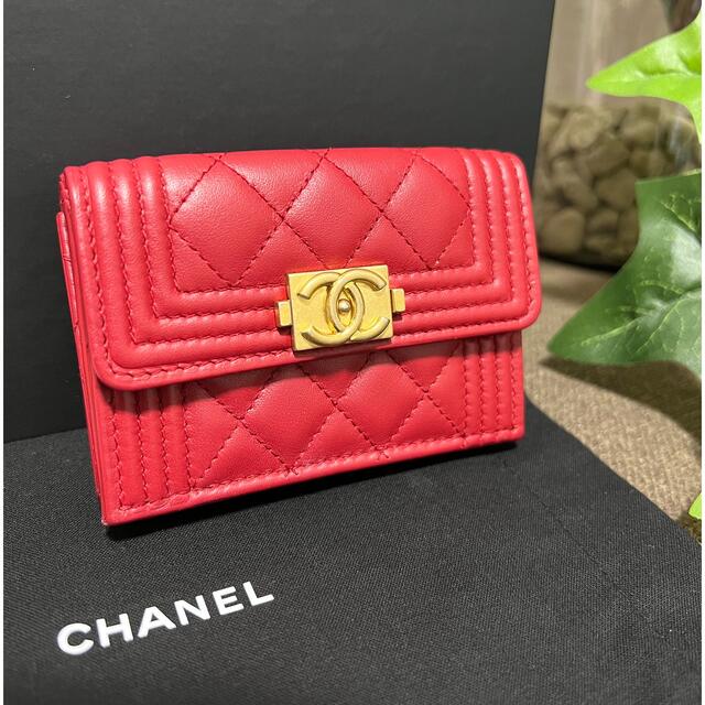 CHANEL シャネル 財布 3つ折り BOYシャネル レッド 美品